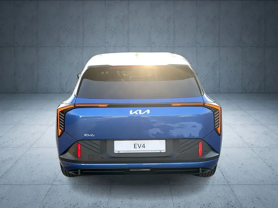 Kia EV4 - Thumbnail 5