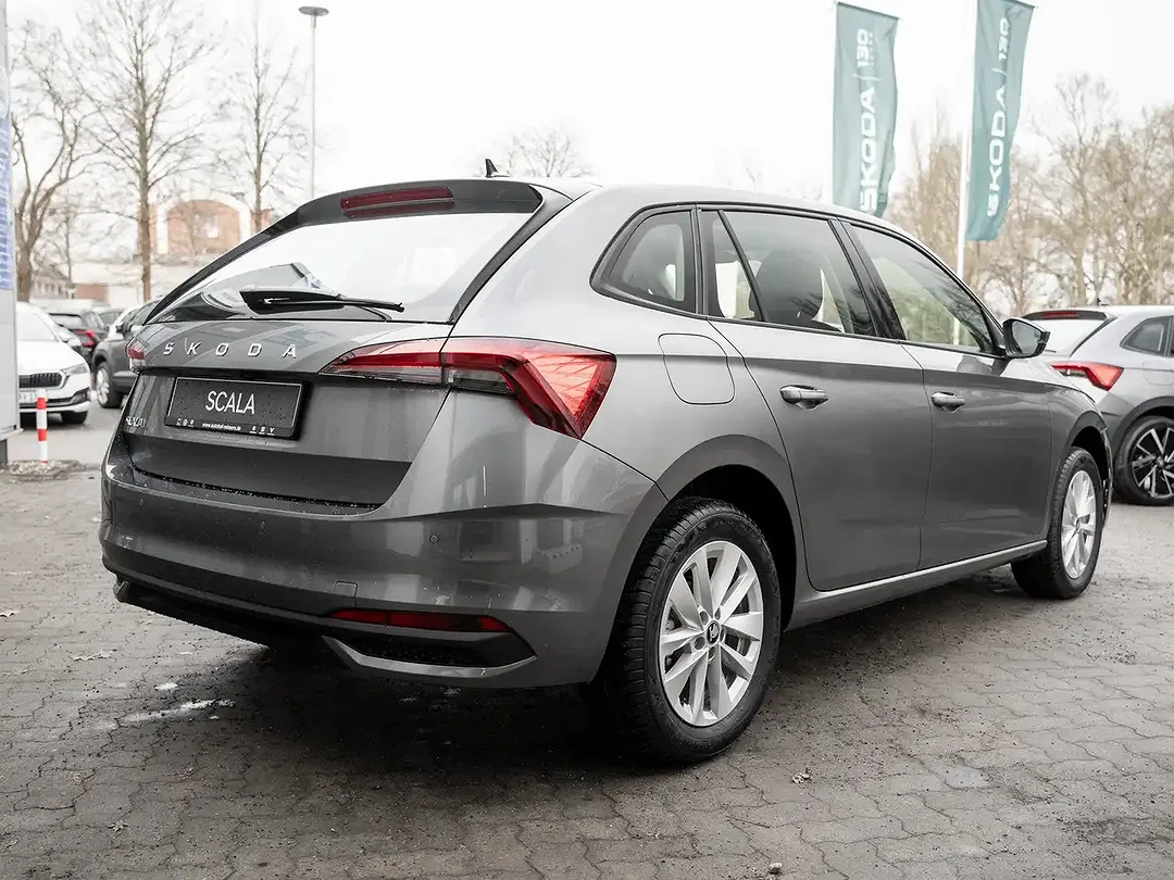 Skoda Scala - Thumbnail 3