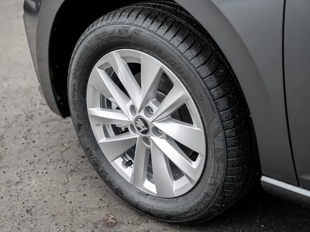 Skoda Scala - Thumbnail 5