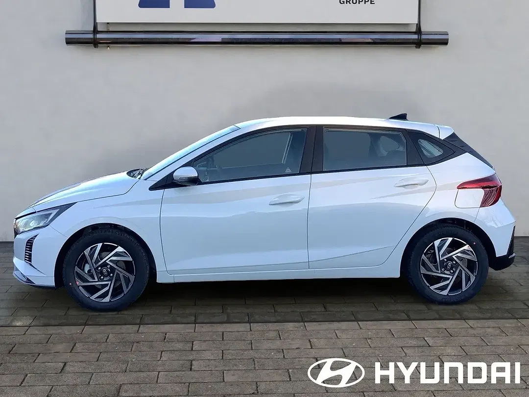 Hyundai i20 - Thumbnail 2