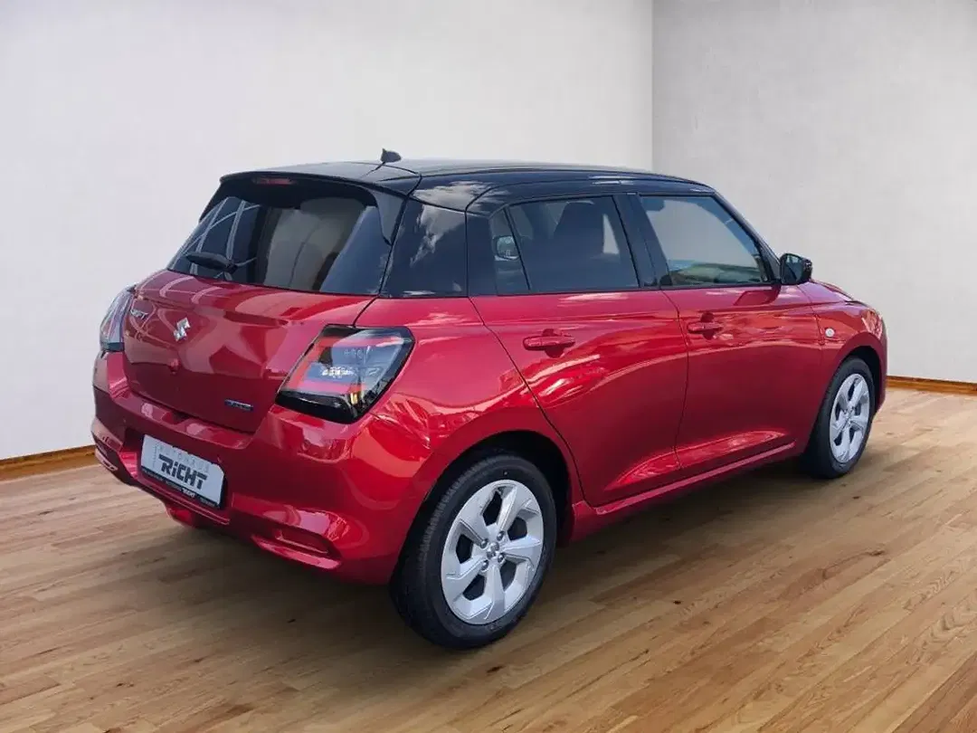 Suzuki Swift - Thumbnail 4