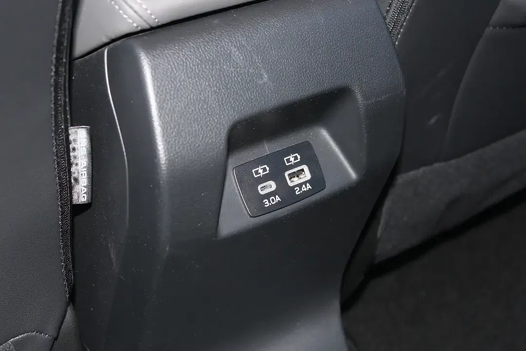 Subaru Crosstrek - Thumbnail 11