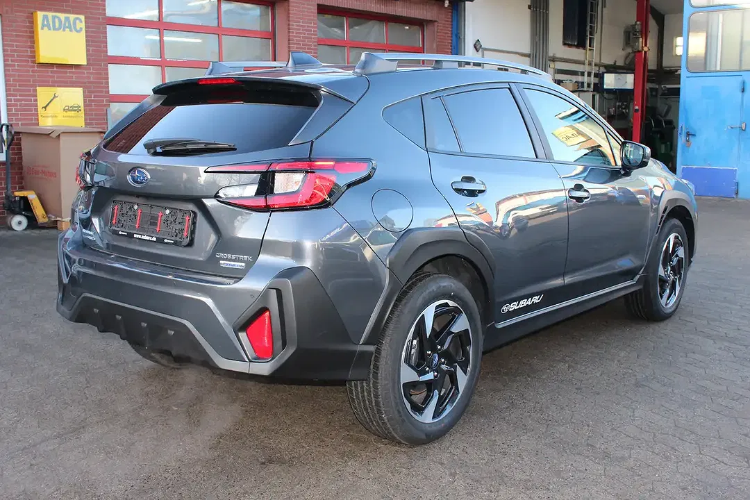 Subaru Crosstrek - Thumbnail 6