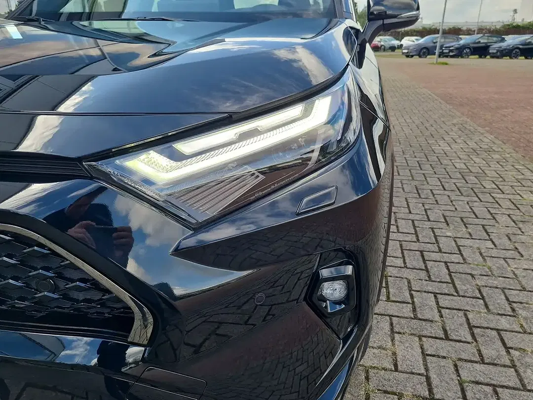 Toyota RAV 4 - Thumbnail 7