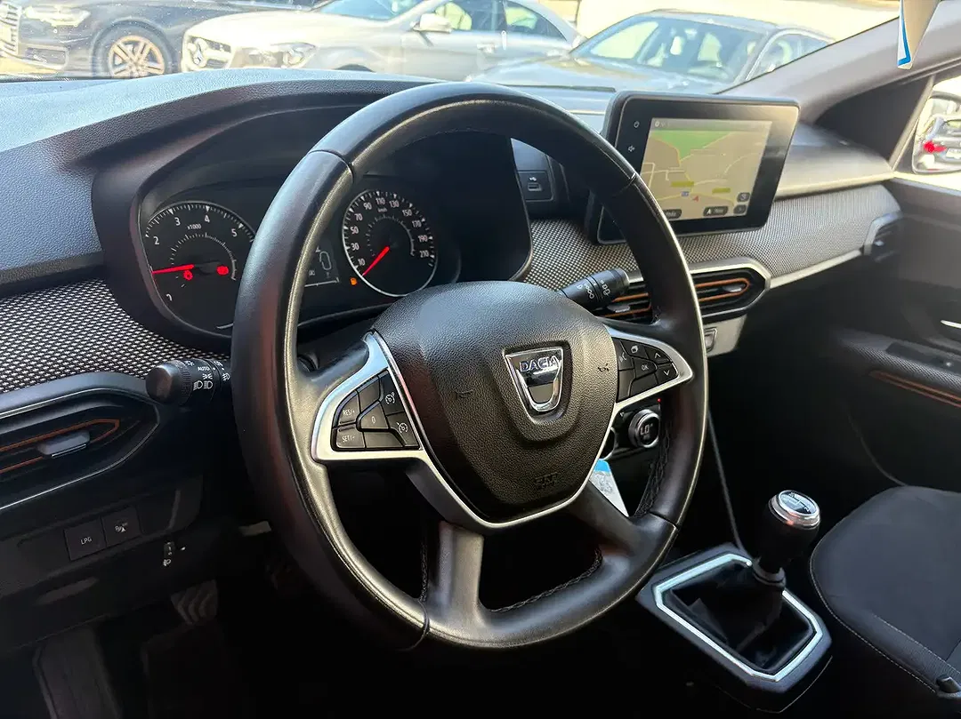Dacia Sandero - Thumbnail 11