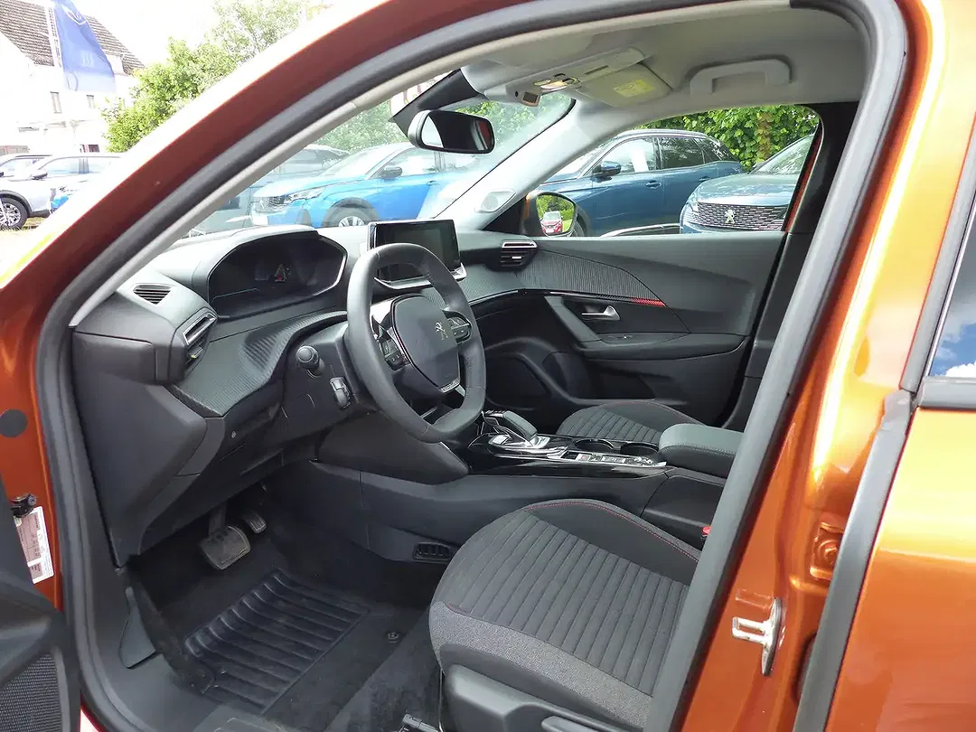 Peugeot 2008 - Thumbnail 11