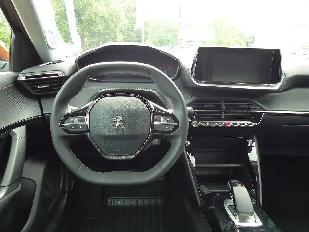 Peugeot 2008 - Thumbnail 13
