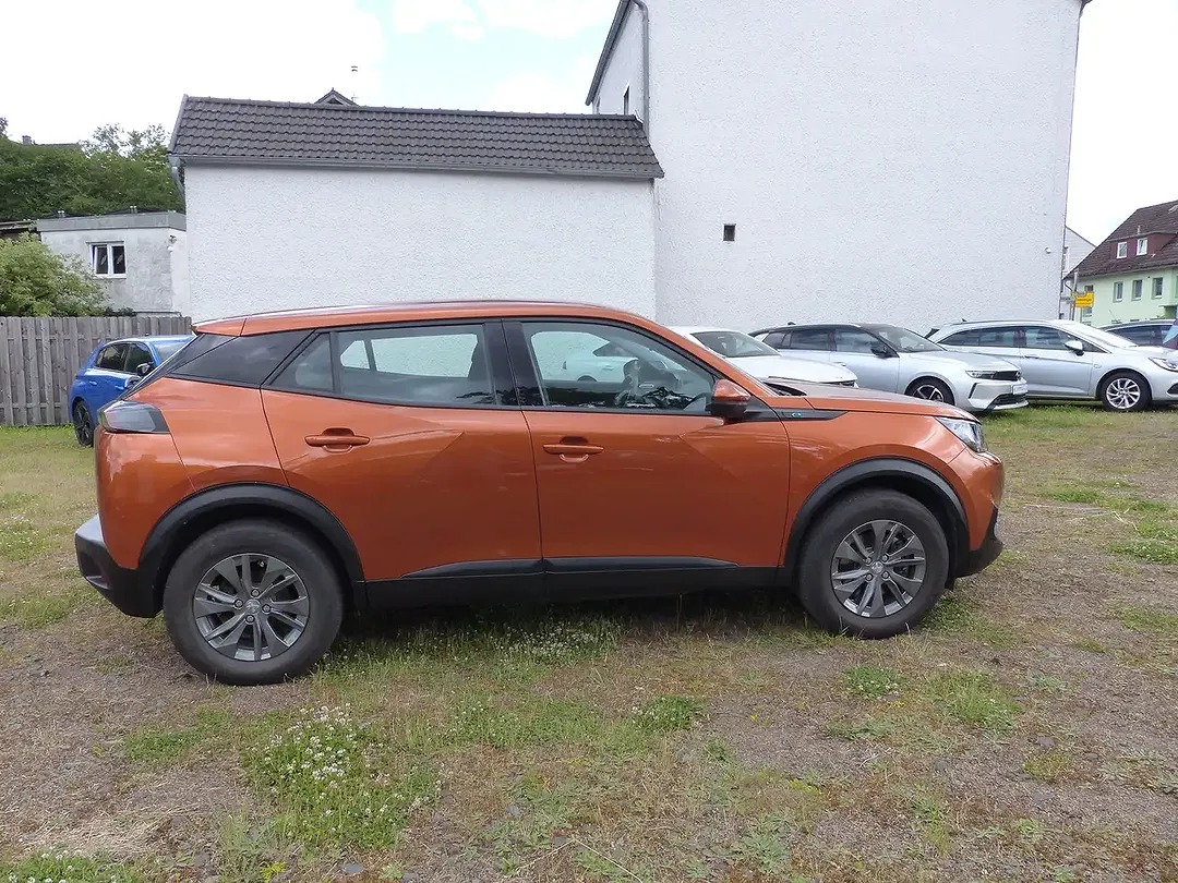 Peugeot 2008 - Thumbnail 6