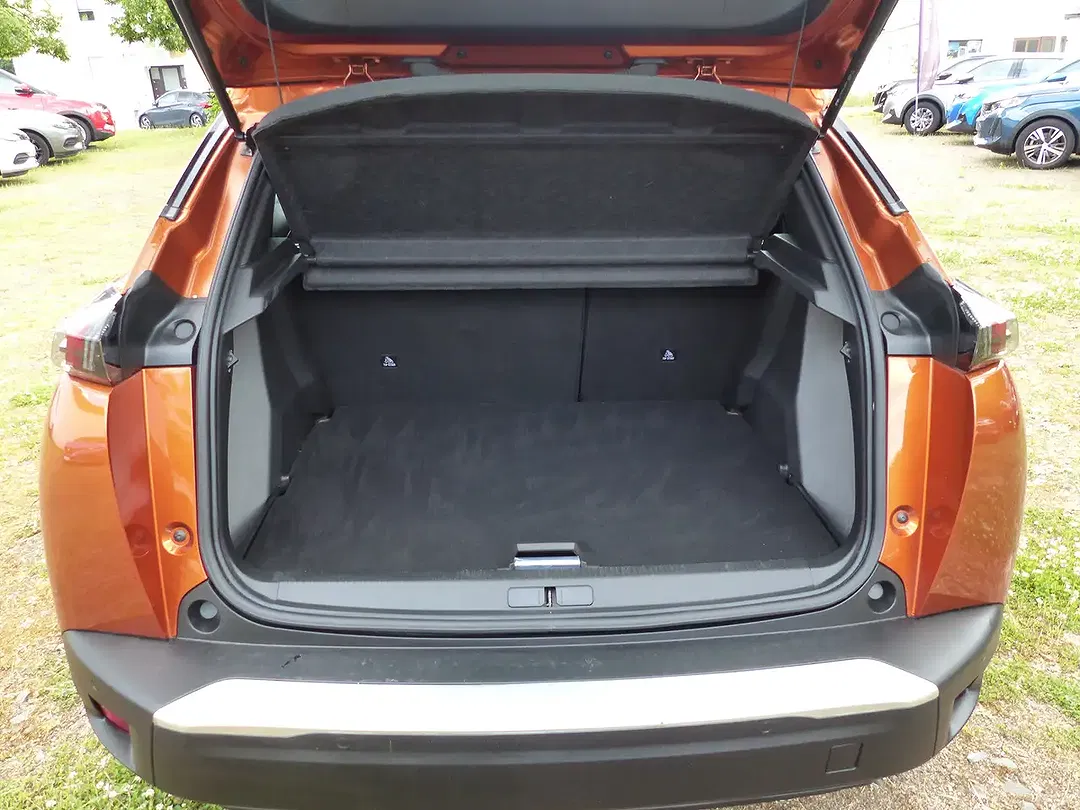 Peugeot 2008 - Thumbnail 9