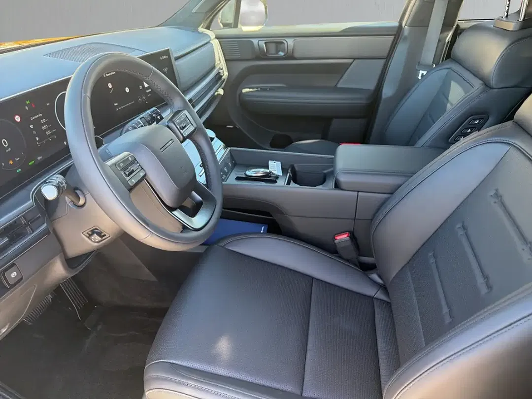 Hyundai SANTA FE - Thumbnail 13