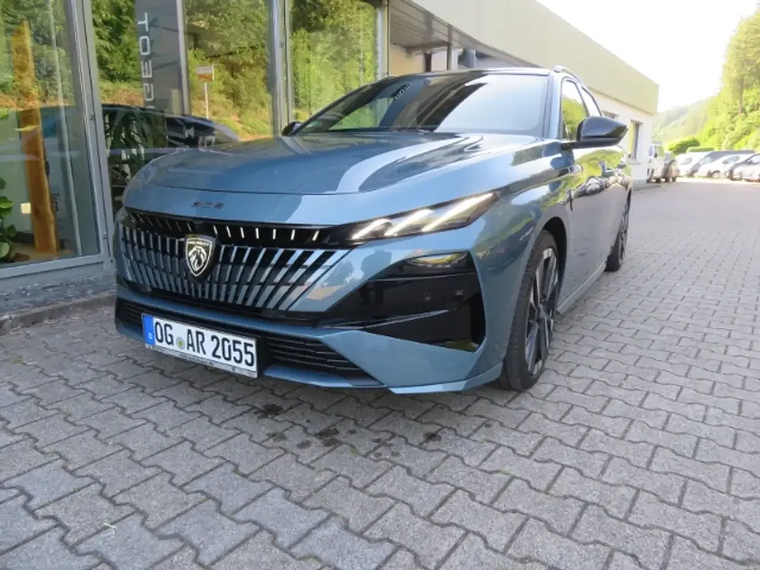 Peugeot 308 - Thumbnail 1