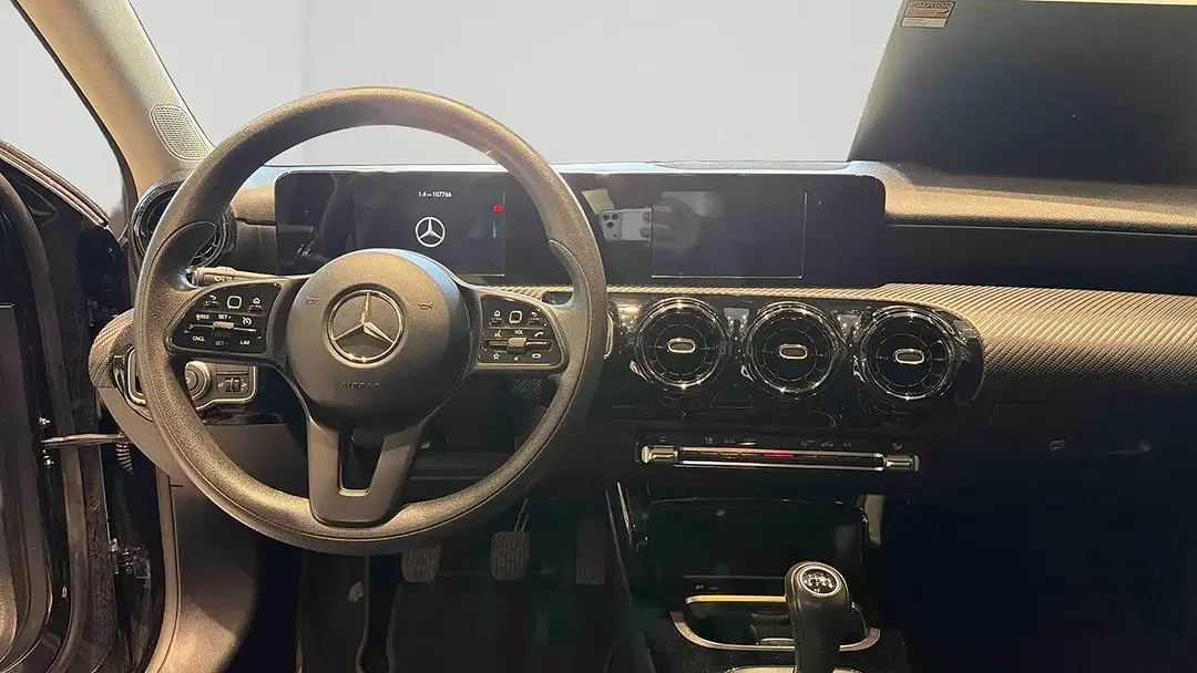 Mercedes-Benz A 200 - Thumbnail 10