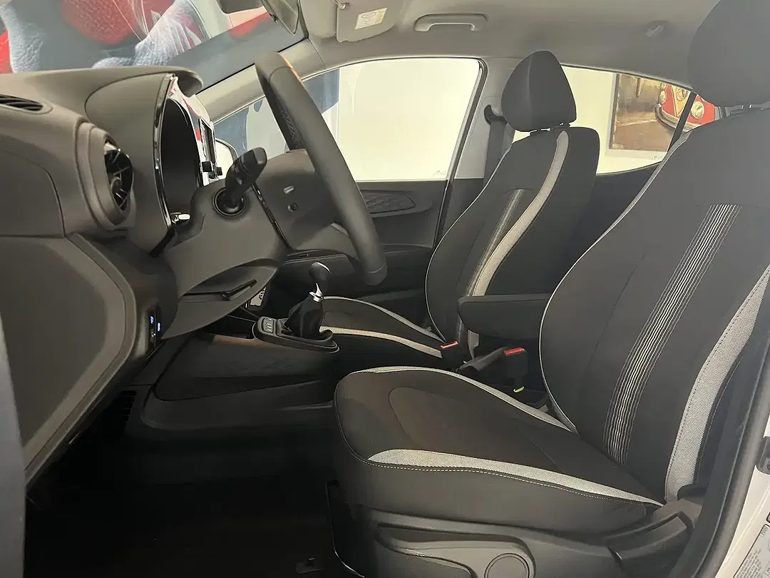Hyundai i10 - Thumbnail 6