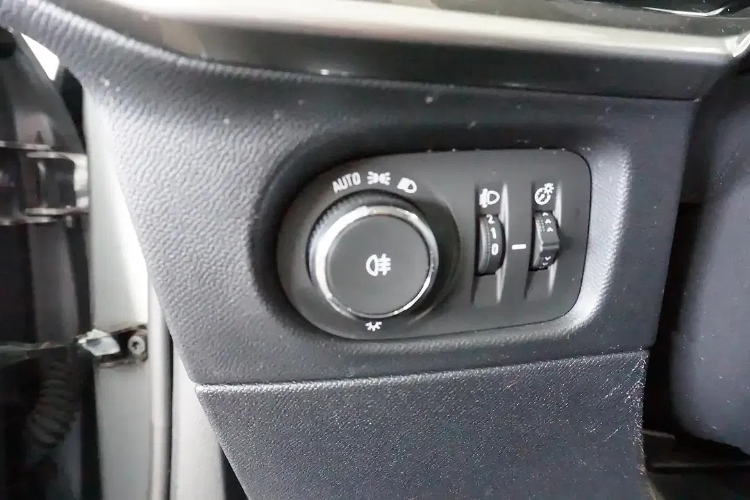 Opel Mokka - Thumbnail 10