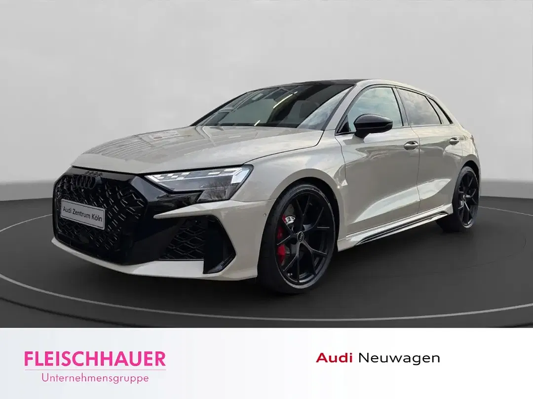 Audi RS3 - Thumbnail 1