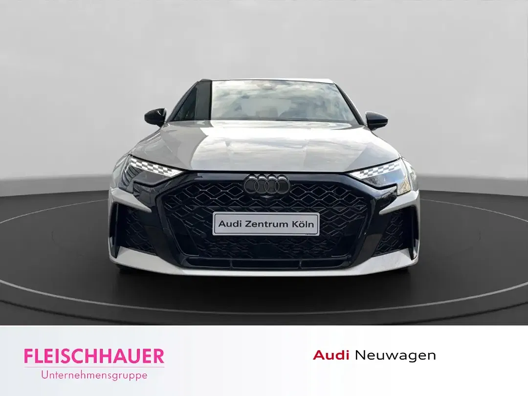 Audi RS3 - Thumbnail 2