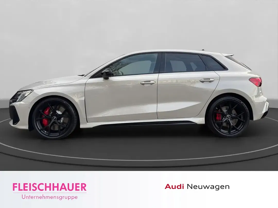 Audi RS3 - Thumbnail 4