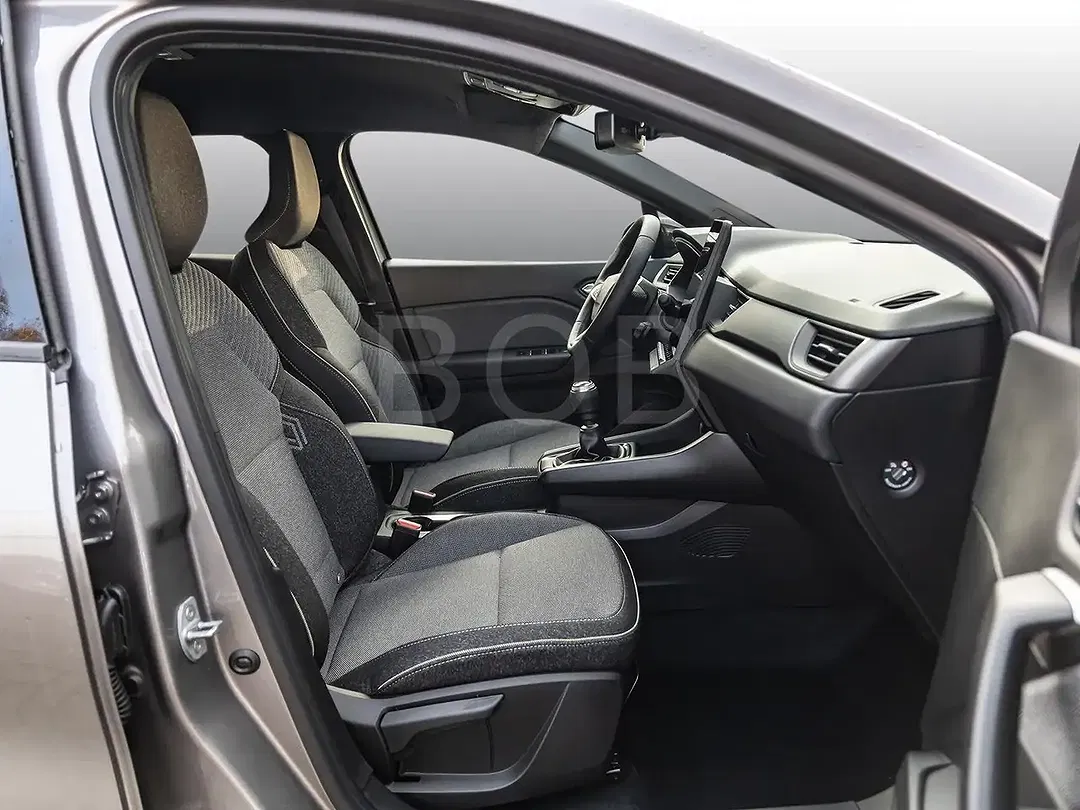 Renault Captur - Thumbnail 6
