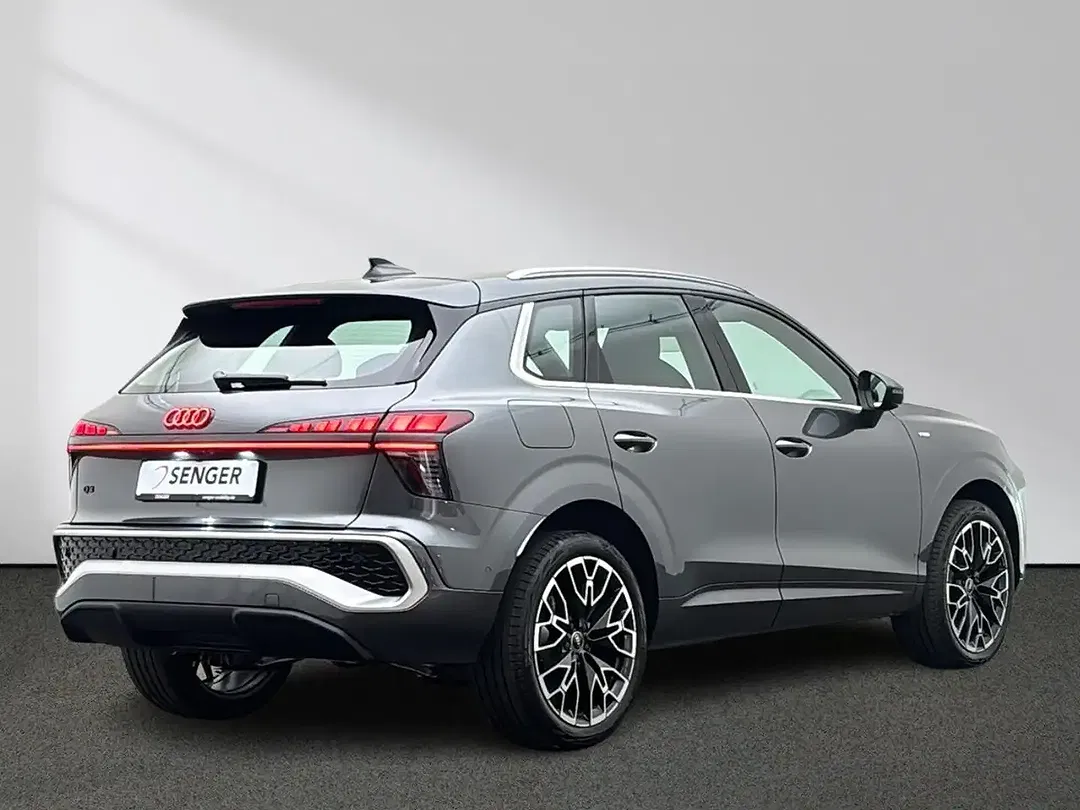 Audi Q3 - Thumbnail 3