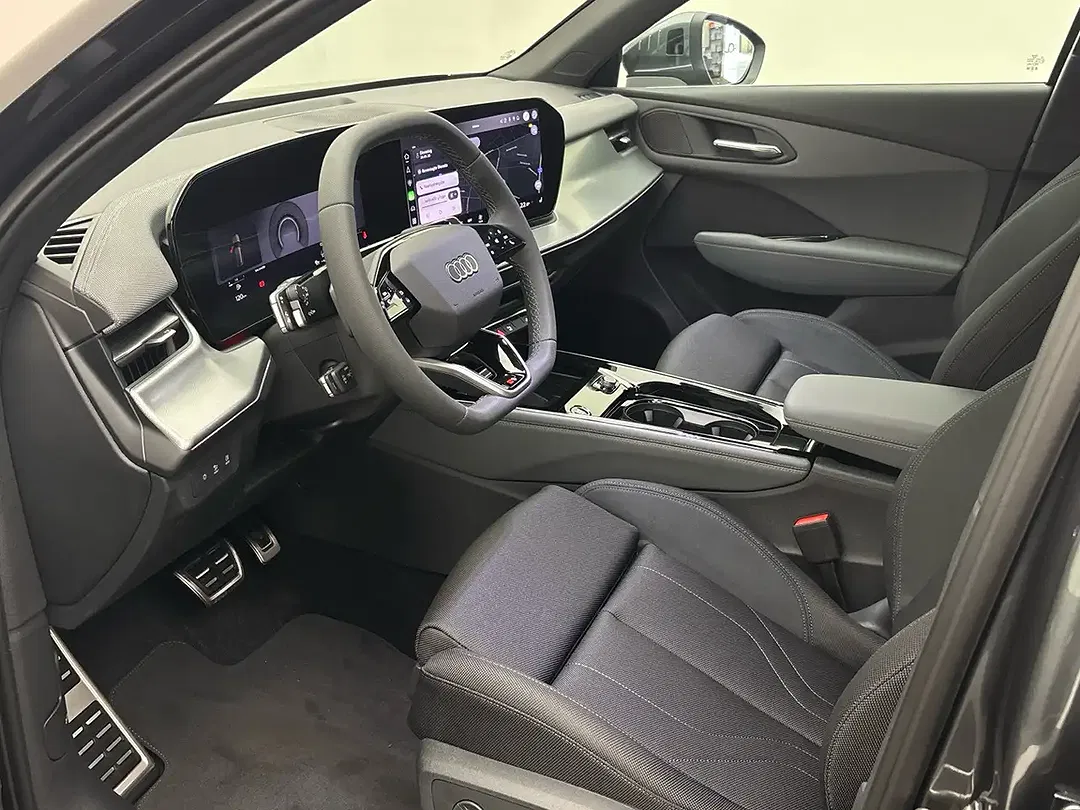 Audi Q3 - Thumbnail 9