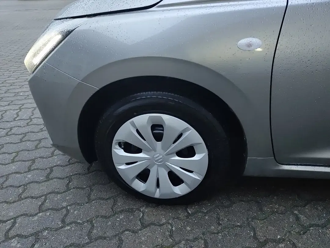 Suzuki Swift - Thumbnail 9