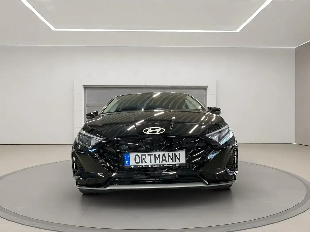 Hyundai i20 - Thumbnail 2