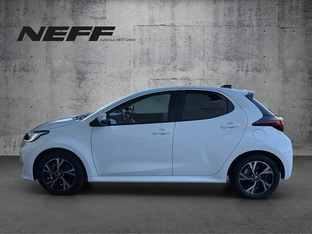 Toyota Yaris - Thumbnail 2