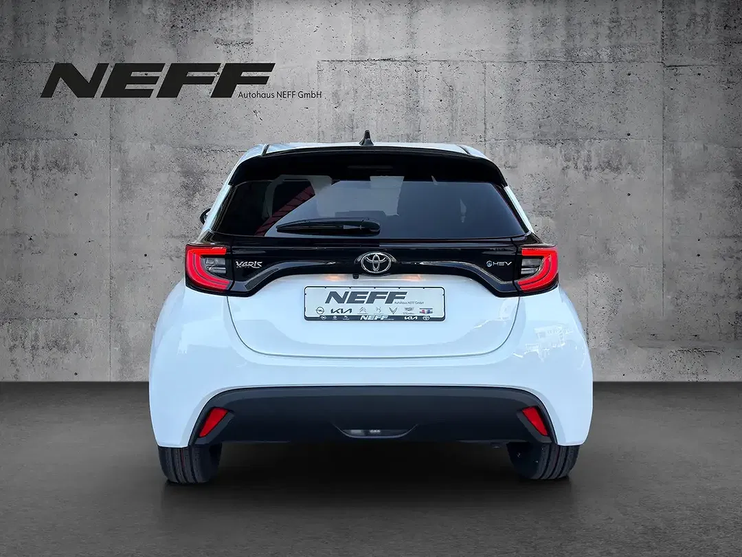 Toyota Yaris - Thumbnail 4