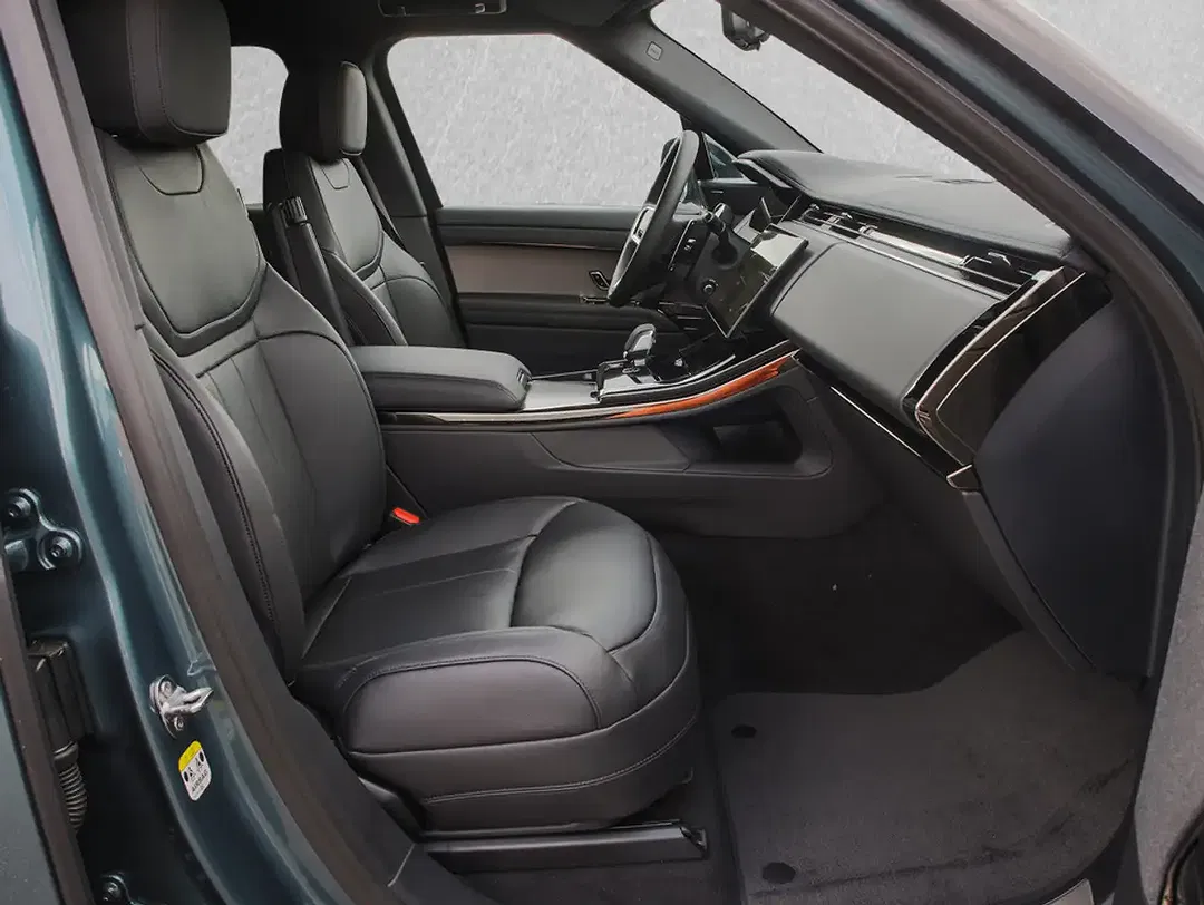 Land Rover Range Rover Sport - Thumbnail 3