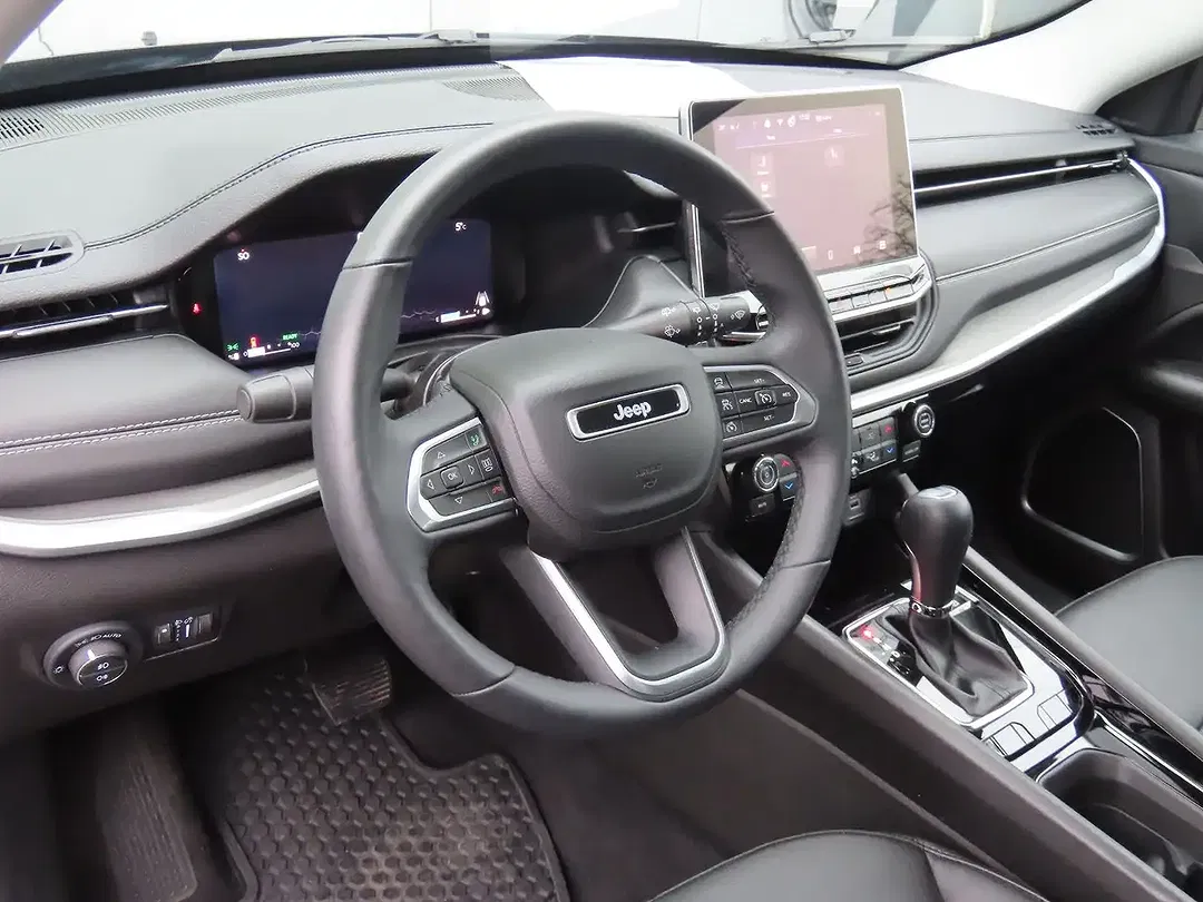 Jeep Compass - Thumbnail 15