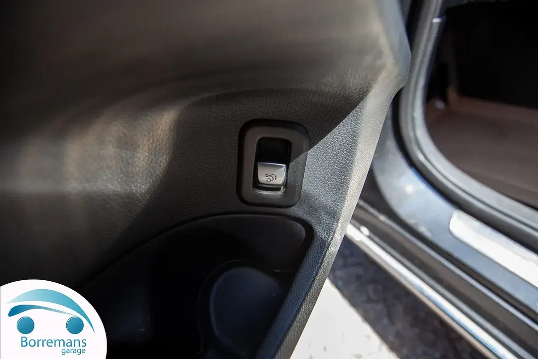 Mercedes-Benz C 180 - Thumbnail 13