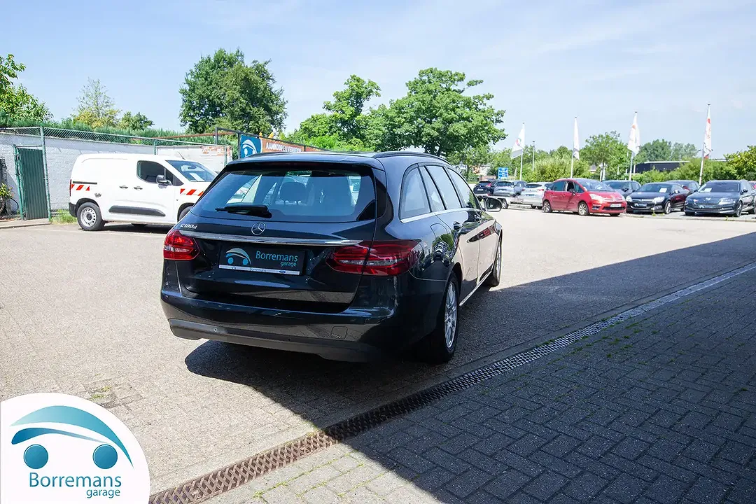 Mercedes-Benz C 180 - Thumbnail 3