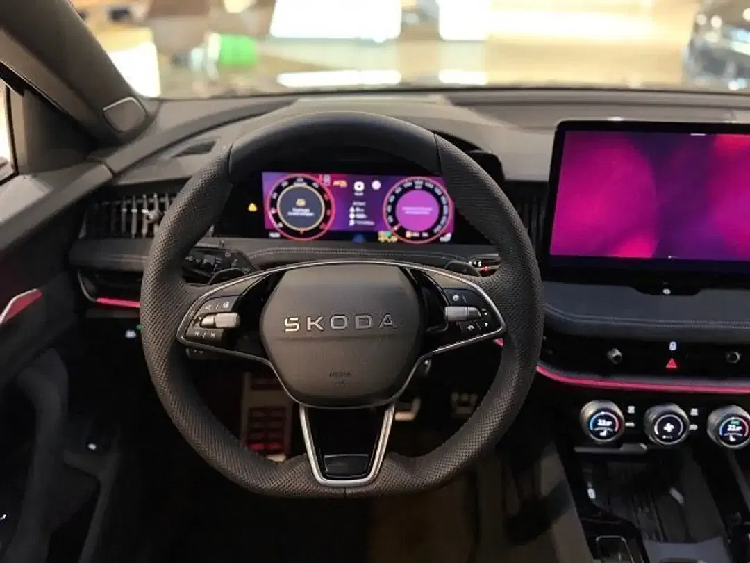 Skoda Superb - Thumbnail 13