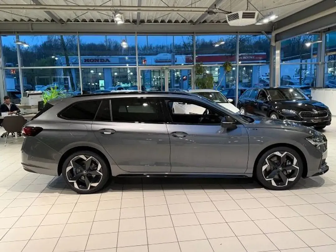Skoda Superb - Thumbnail 4