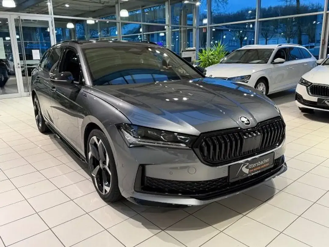 Skoda Superb - Thumbnail 8