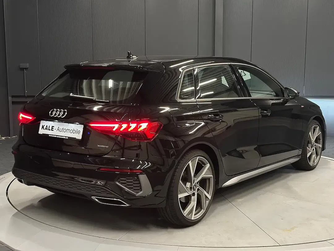 Audi A3 - Thumbnail 1