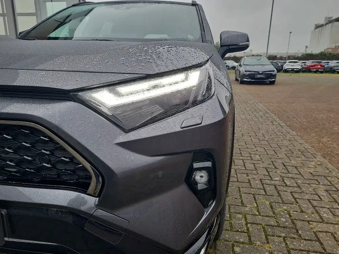 Toyota RAV 4 - Thumbnail 7