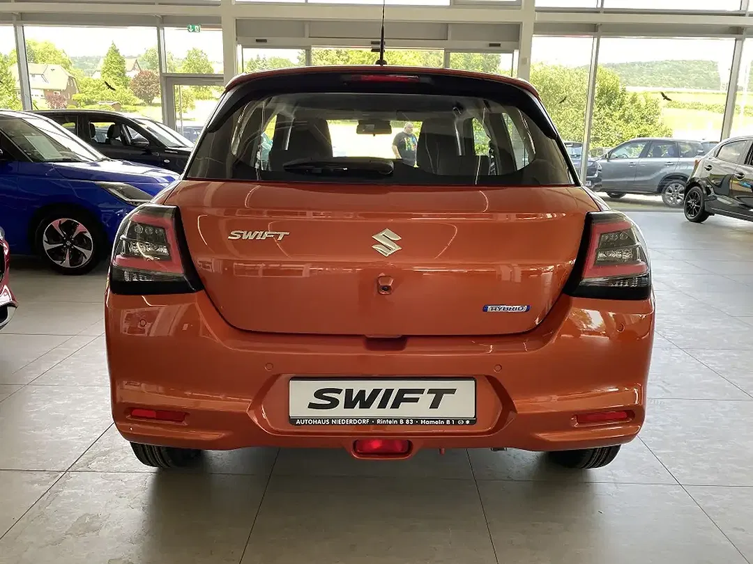Suzuki Swift - Thumbnail 13