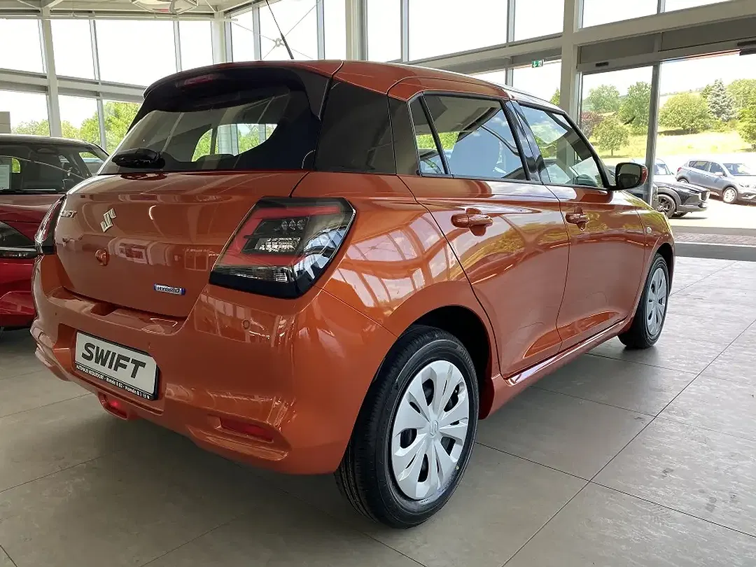 Suzuki Swift - Thumbnail 2