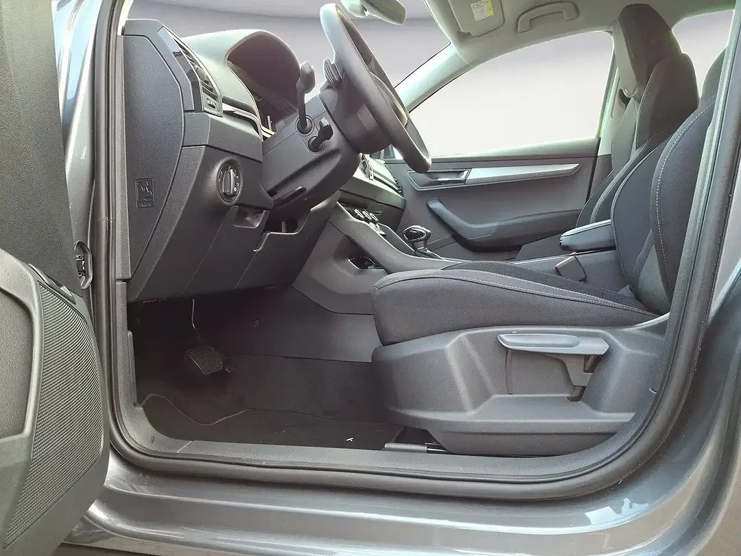 Skoda Karoq - Thumbnail 7