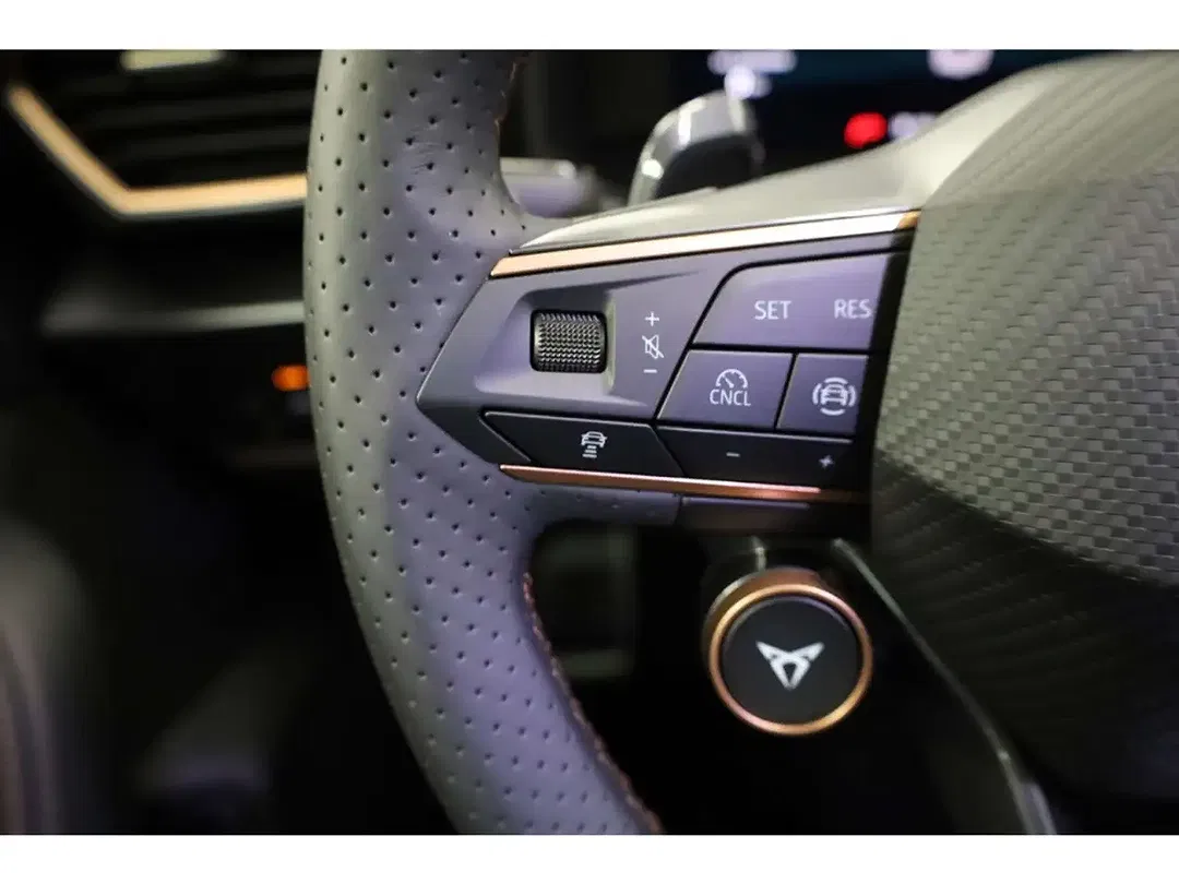CUPRA Leon - Thumbnail 9