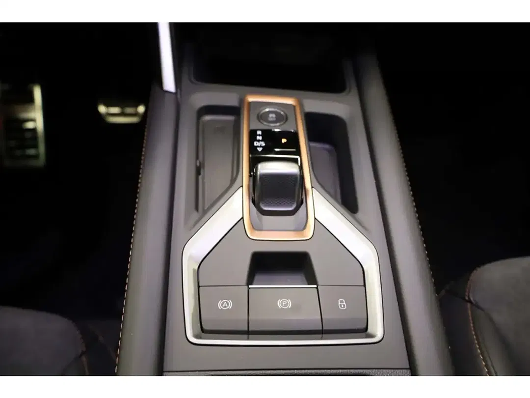 CUPRA Leon - Thumbnail 12