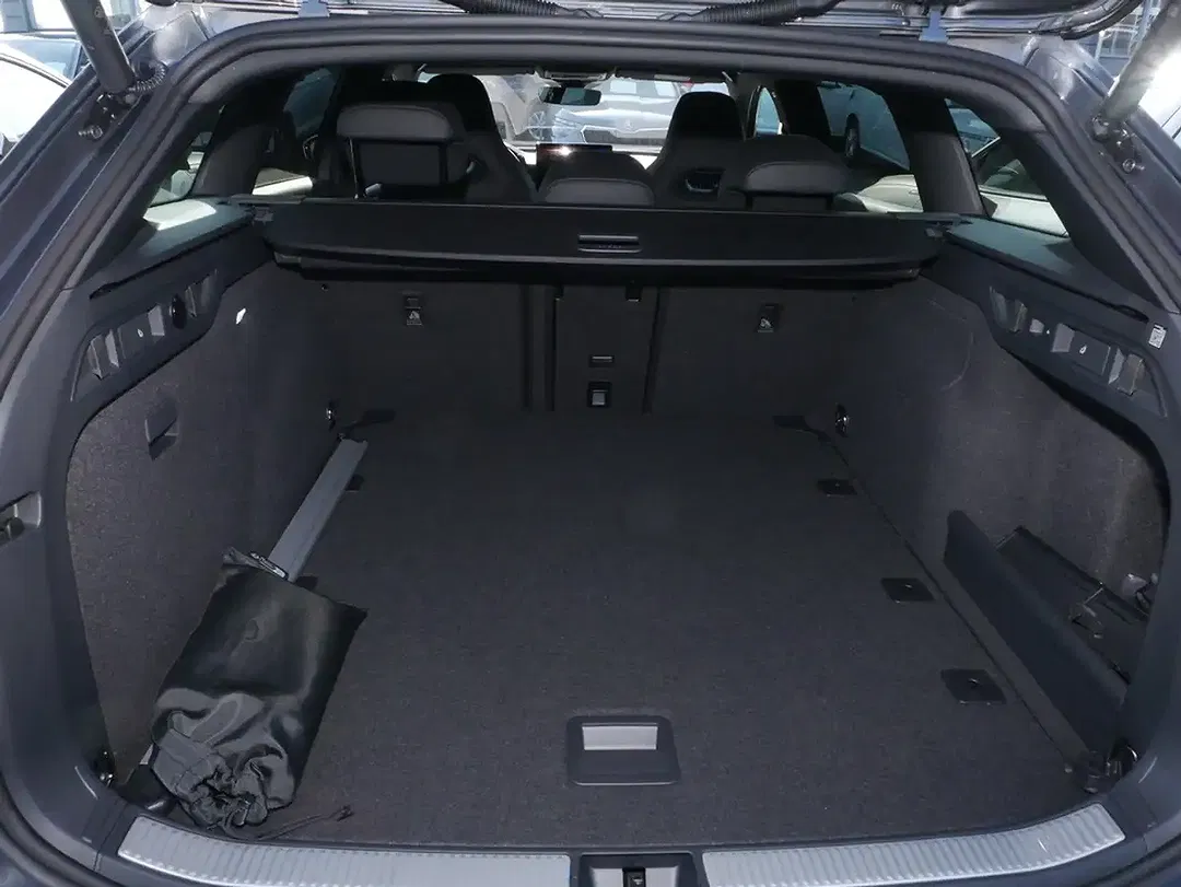 Skoda Superb - Thumbnail 10
