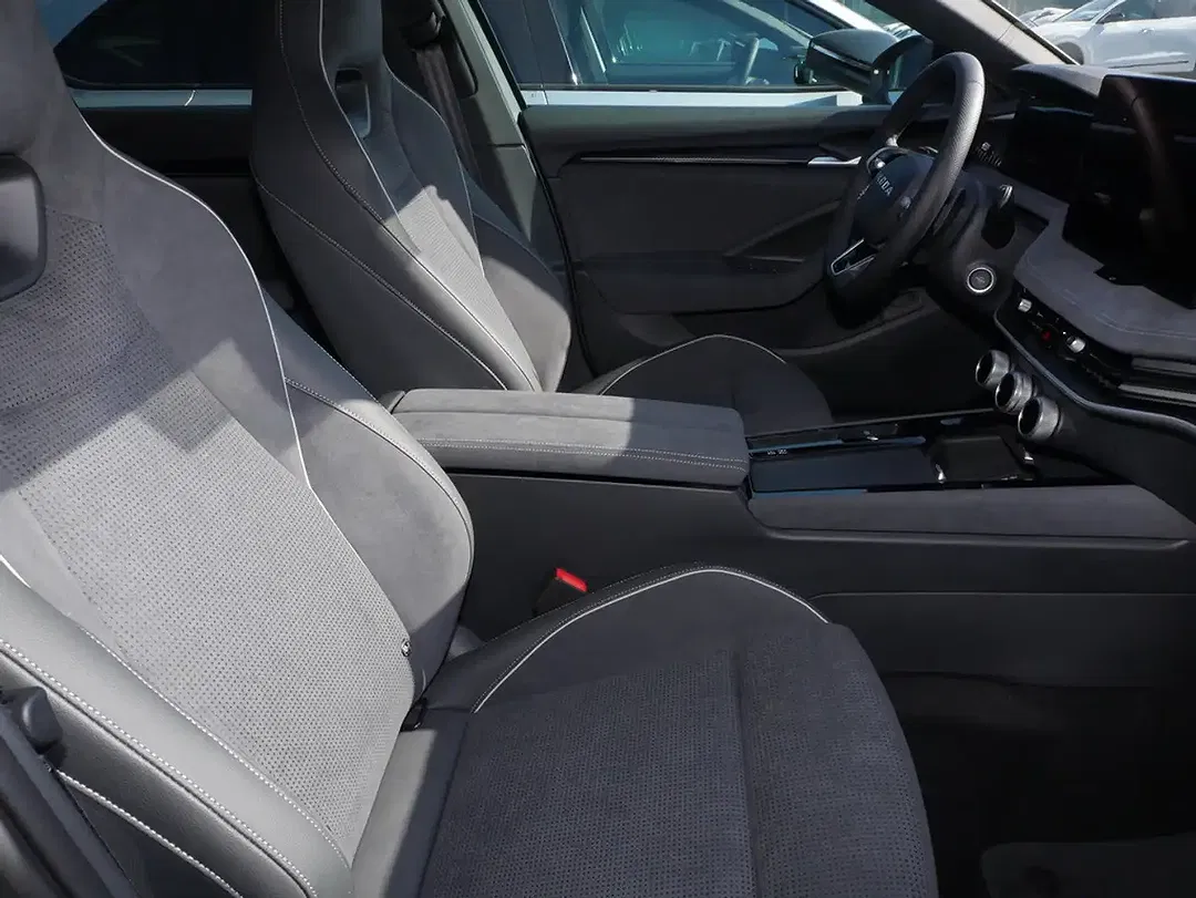 Skoda Superb - Thumbnail 5