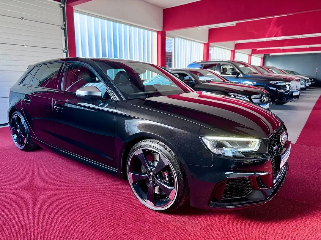 Audi RS3 - Thumbnail 2