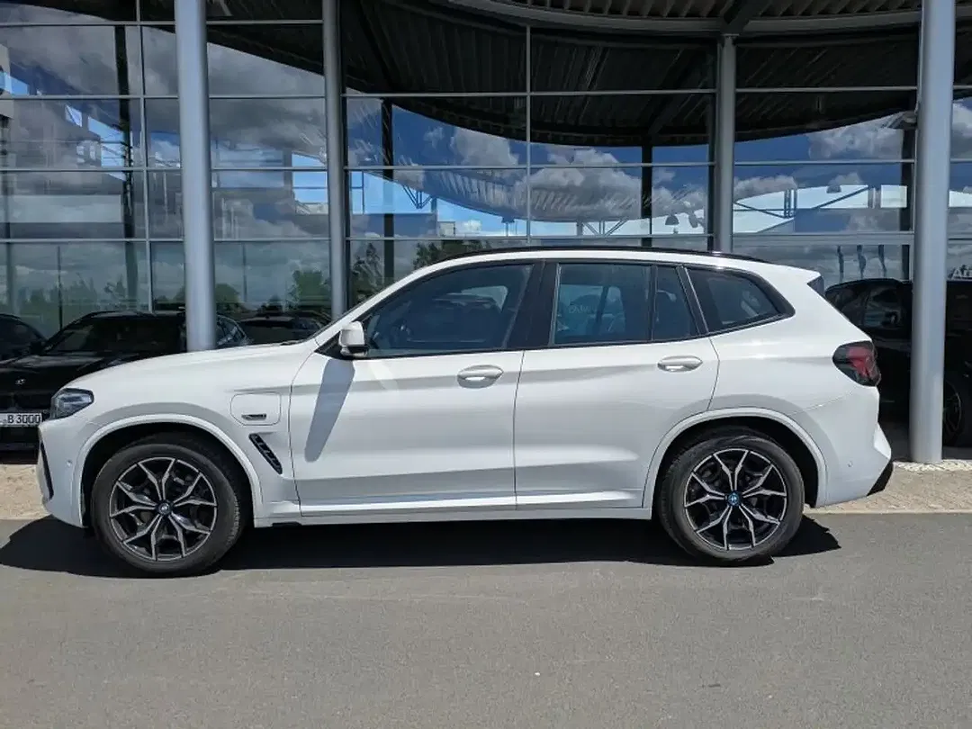 BMW X3 - Thumbnail 3