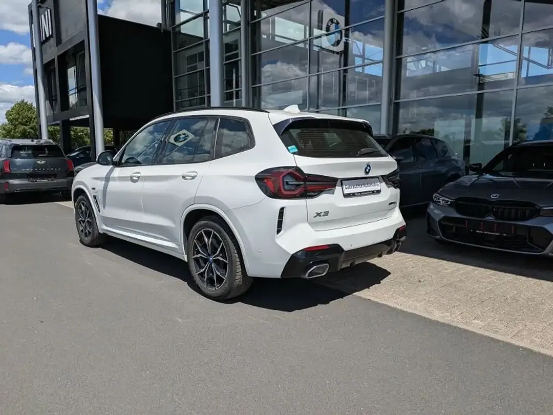 BMW X3 - Thumbnail 4