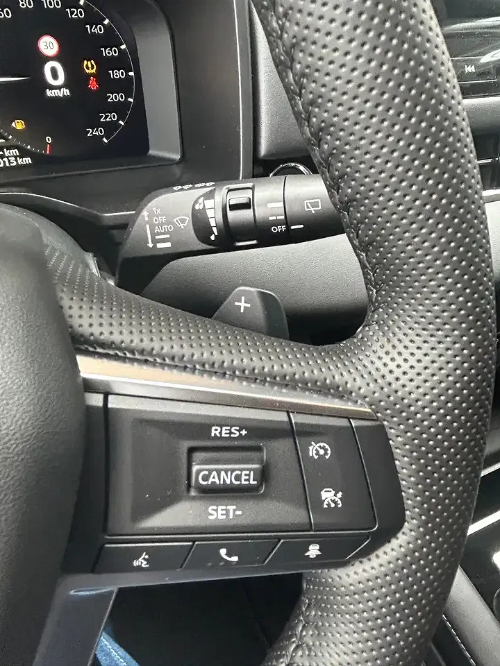 Mitsubishi Outlander - Thumbnail 13