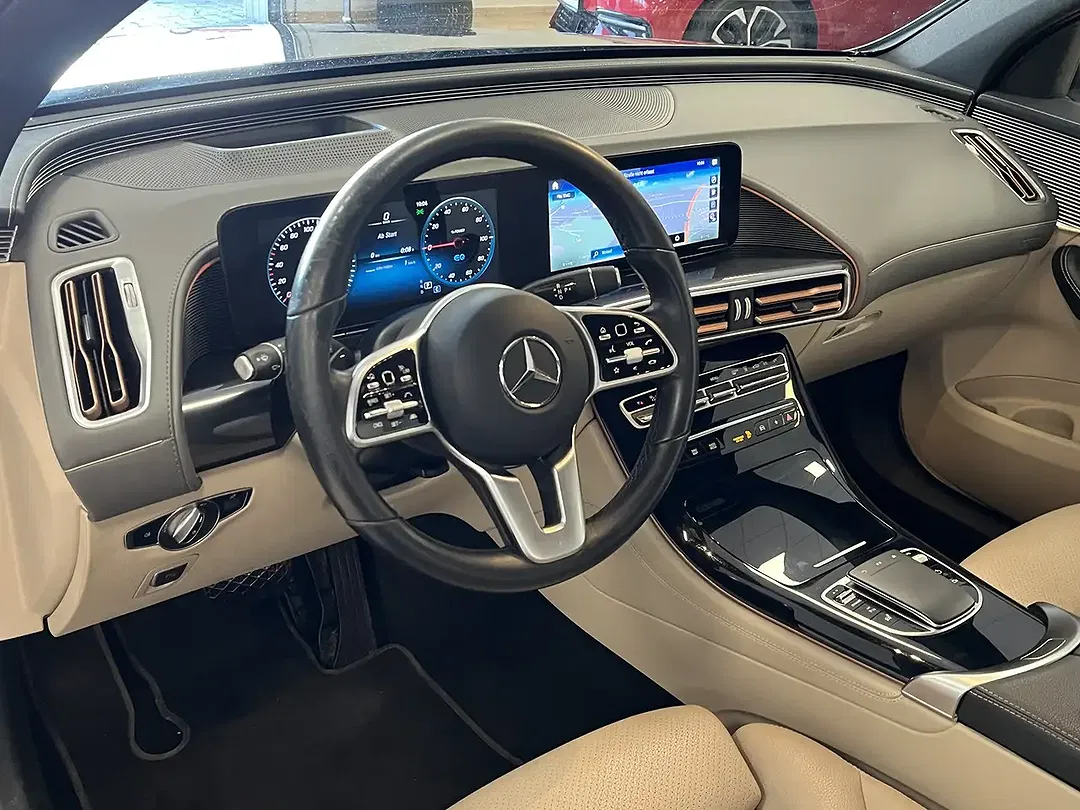 Mercedes-Benz EQC 400 - Thumbnail 10