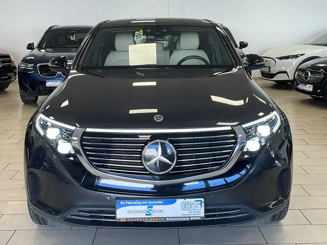 Mercedes-Benz EQC 400 - Thumbnail 2